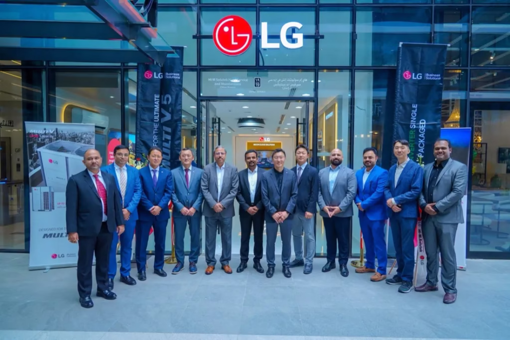 LG EXPANDS PRESENCE IN OMAN WITH NEW COMMERCIAL AIR CONDITIONING SHOWROOM AND SERVICE OFFICE LG EXPANDS PRESENCE IN OMAN WITH NEW COMMERCIAL AIR CONDITIONING SHOWROOM AND SERVICE OFFICE
